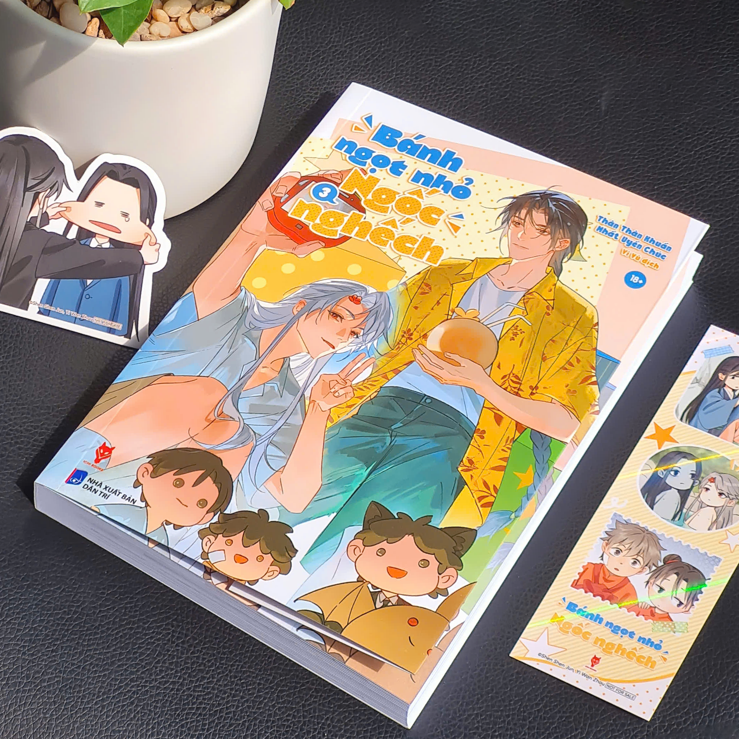 Bộ Bánh Ngọt Nhỏ Ngốc Nghếch - Tập 3 - Bản Đặc Biệt - Tặng Kèm Bookmark Chibi + Photostrip Hologram - Ảnh 4