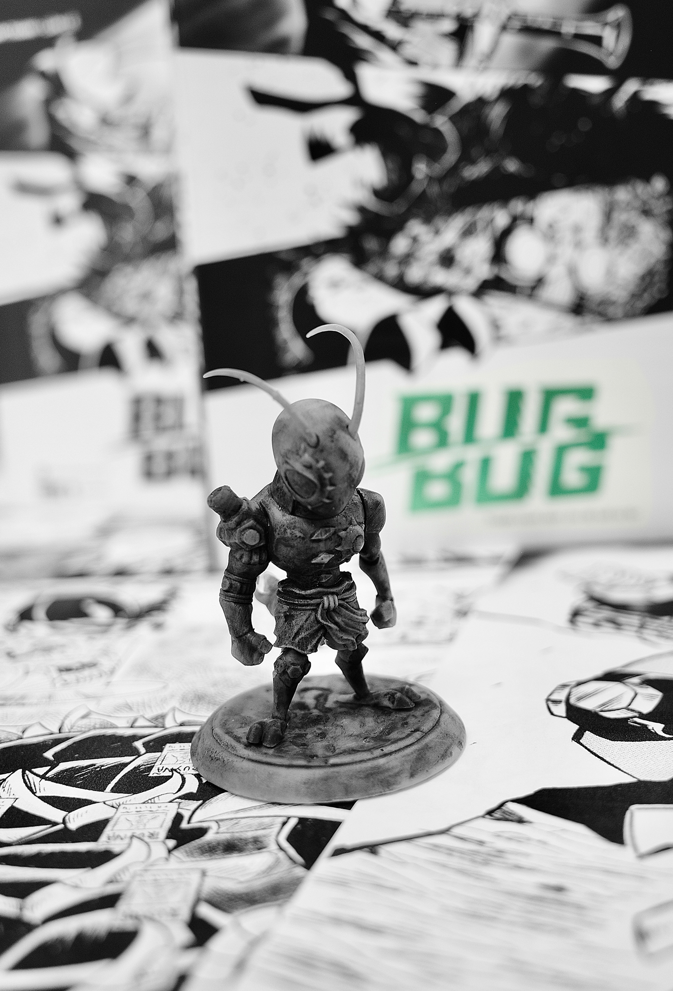 Bộ Bug/Bug - Tập 1 - Bản Sưu Tầm - Bìa Cứng - Tặng Kèm 2 Bookmark Mini + 2 Con Tem + 1 Standee Giấy + 1 Mô Hình Resin DIY - Ảnh 13