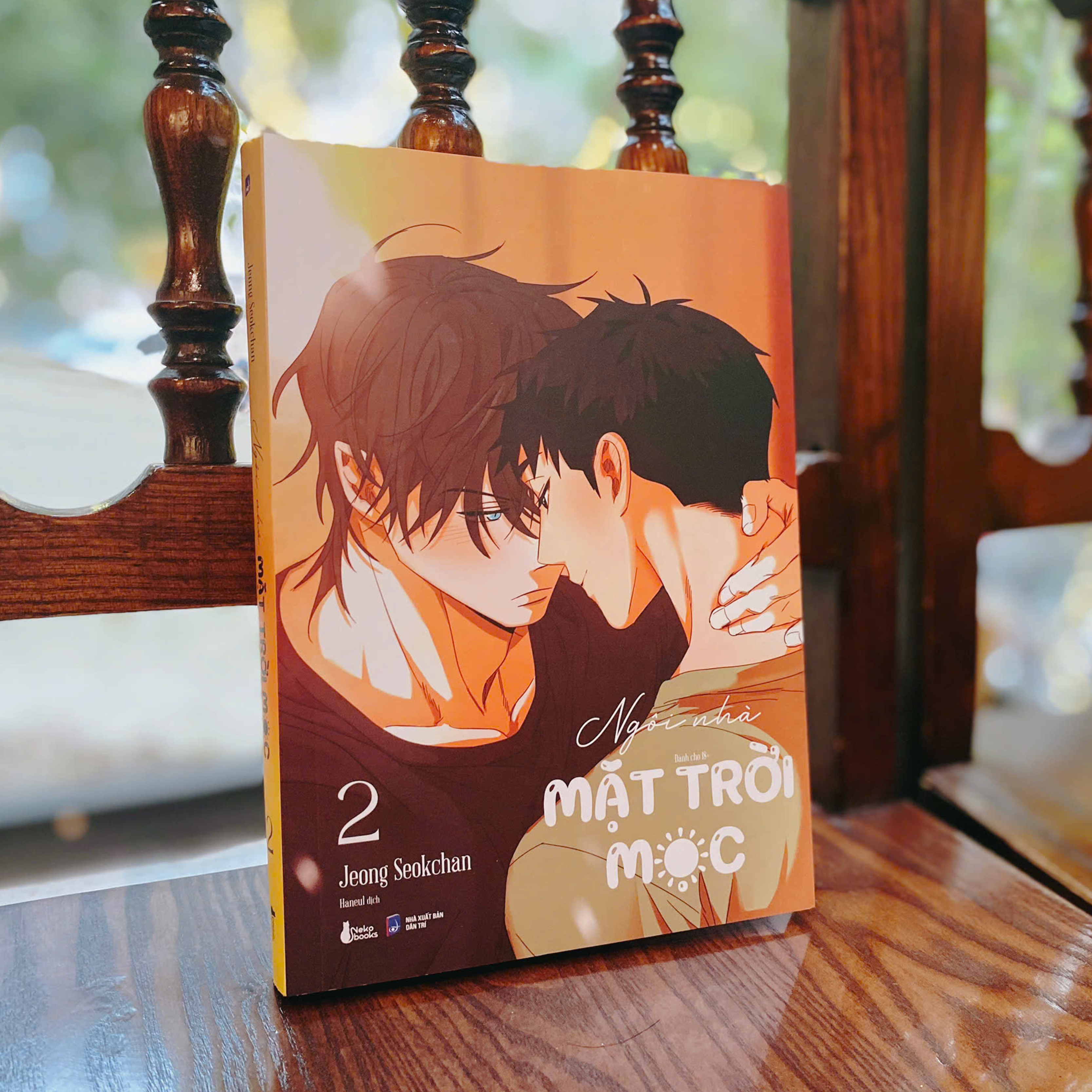 Bộ Ngôi Nhà Mặt Trời Mọc - Tập 2 - Tặng Kèm Tấm Sticker “Nhà Chúng Mình” - Ảnh 6
