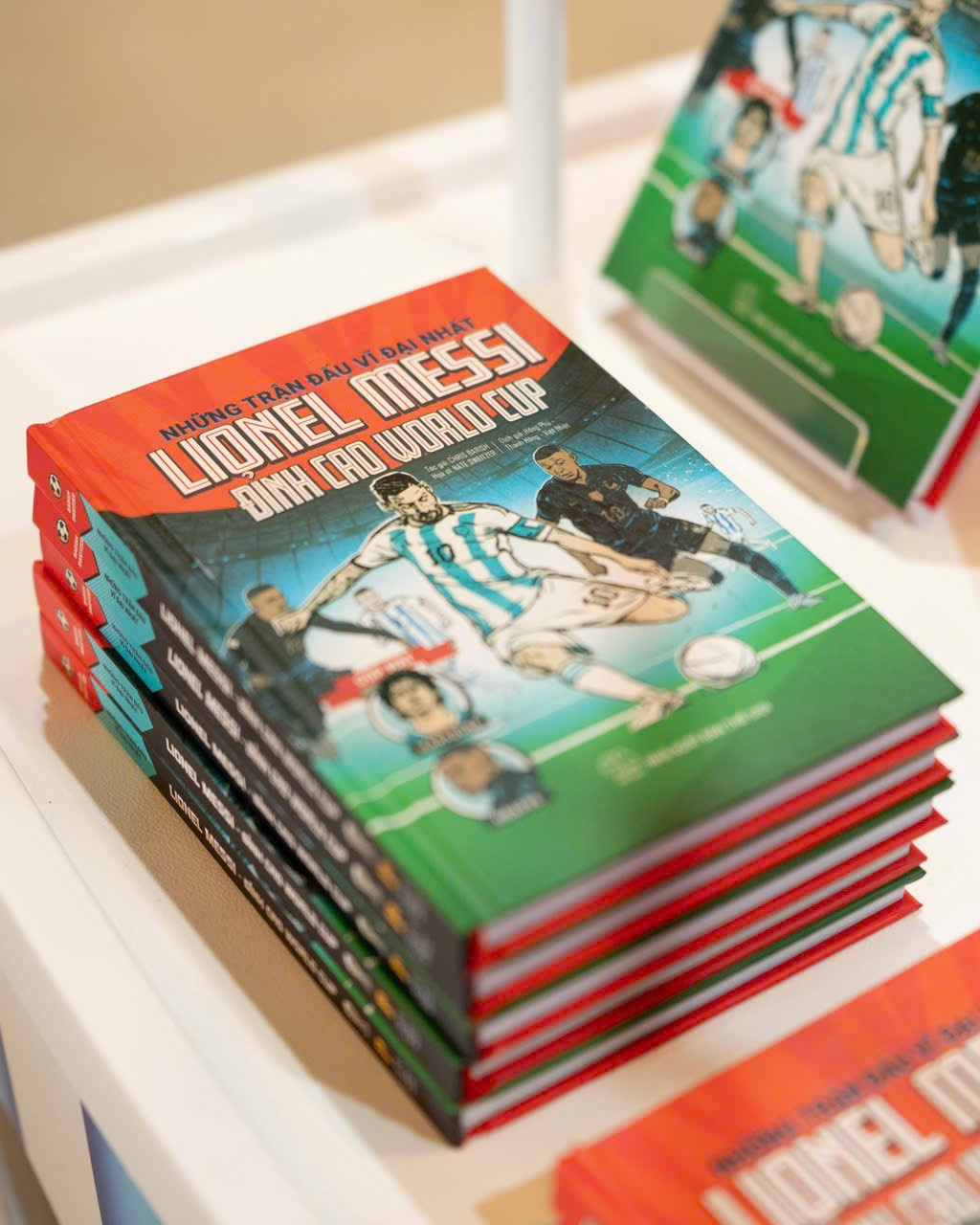 Bộ Những Trận Đấu Vĩ Đại Nhất - Lionel Messi - Đỉnh Cao World Cup - Bìa Cứng - Tặng Kèm Sticker - Ảnh 10