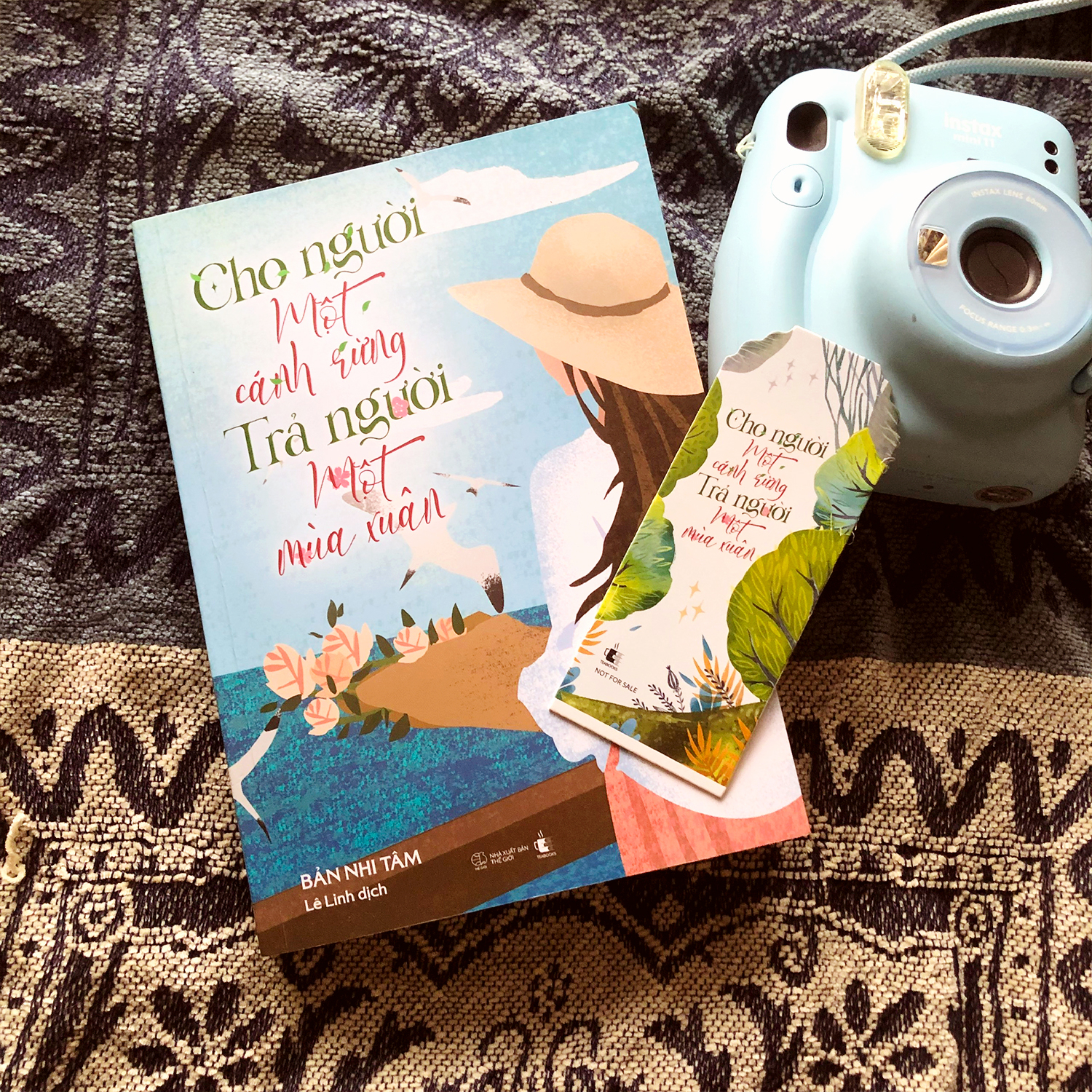 cho người một cánh rừng - trả người một mùa xuân - tặng kèm bookmark - Ảnh 5